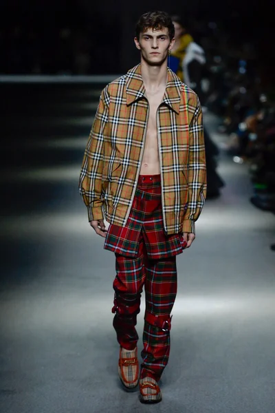 Look 23